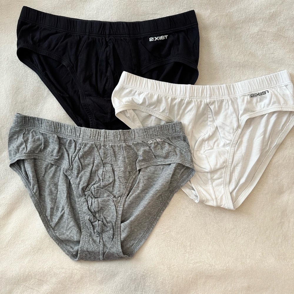 3-Pair Men’s 2xist Cotton Briefs - Size Medium